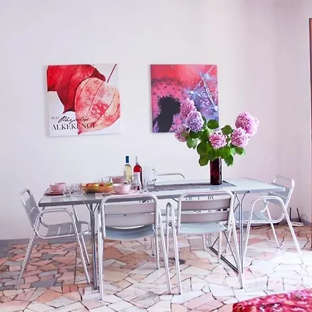 Casa Apartment *